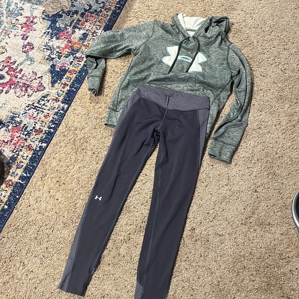 Women’s underarmour set